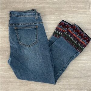 V Cristina Denim Capri Pant Embroidered Size 4